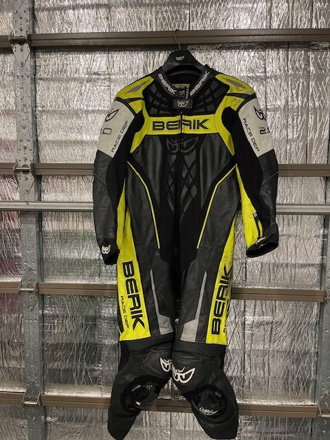 Berik motorcycle outlet suit